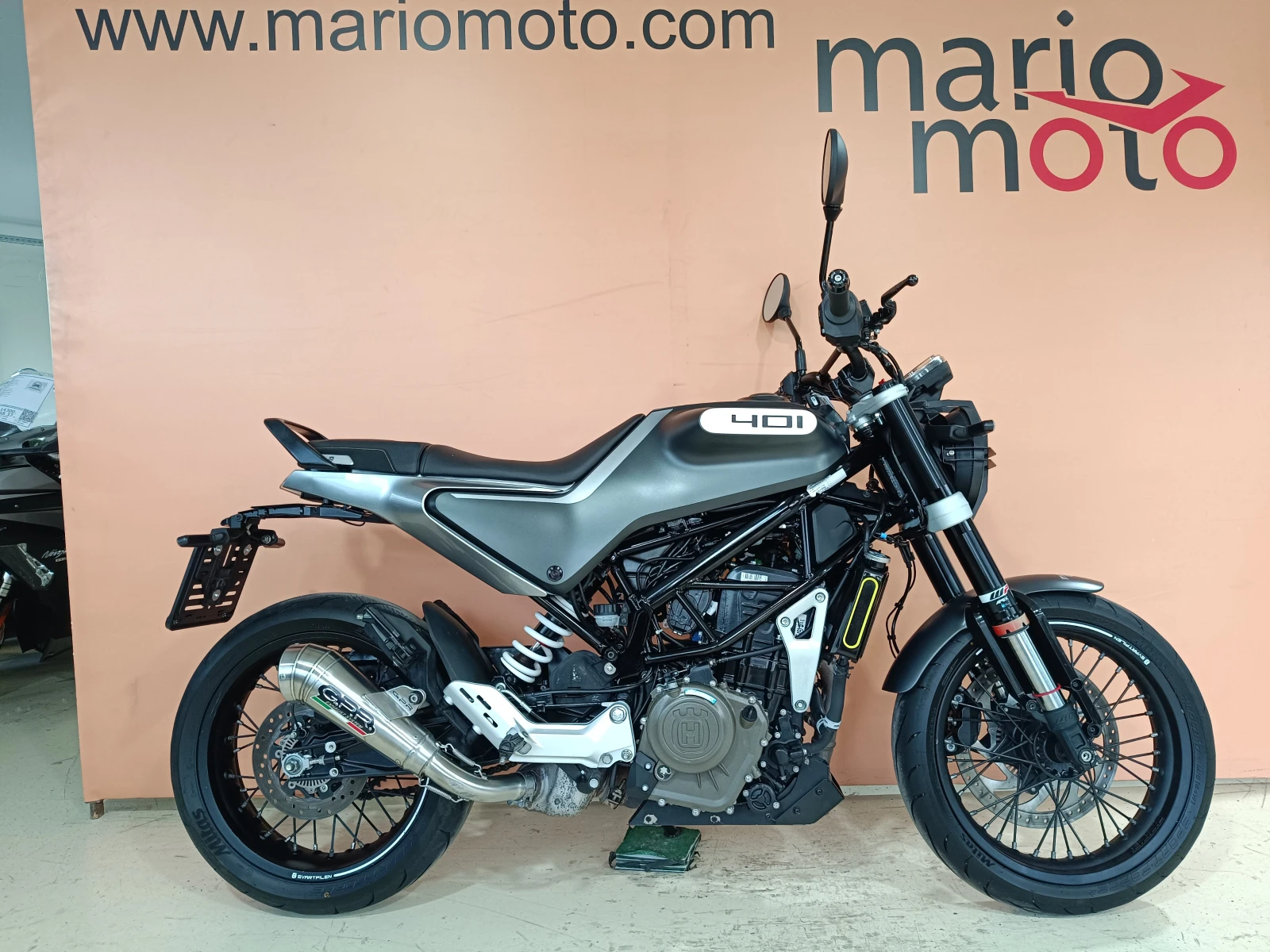 Husqvarna Svartpilen 401