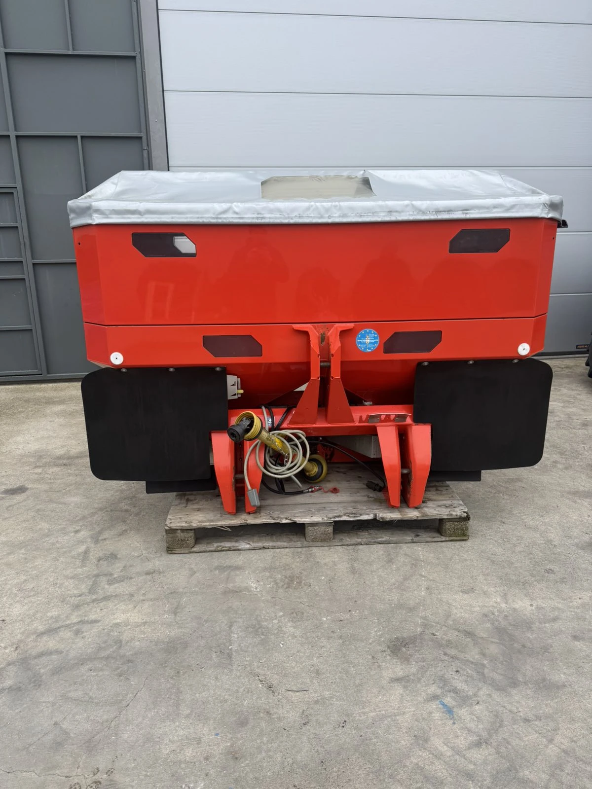 Торачка Kuhn Торачка Kuhn Axis 30.1W с компютър