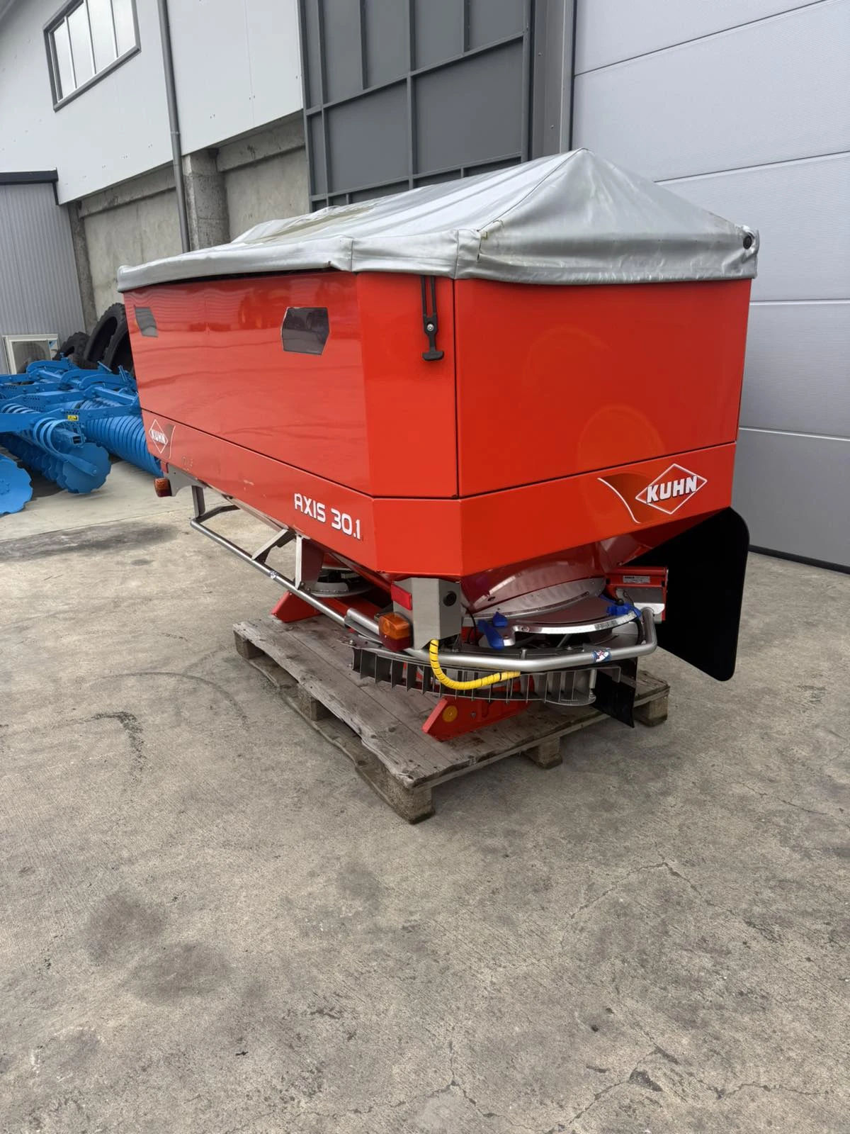 Торачка Kuhn Торачка Kuhn Axis 30.1W с компютър, снимка 6 - Селскостопанска техника - 53769851