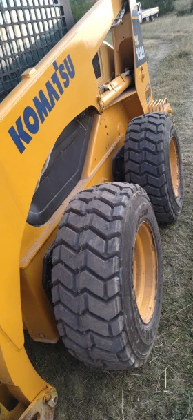 Мини челни товарачи Komatsu SK1020, снимка 5