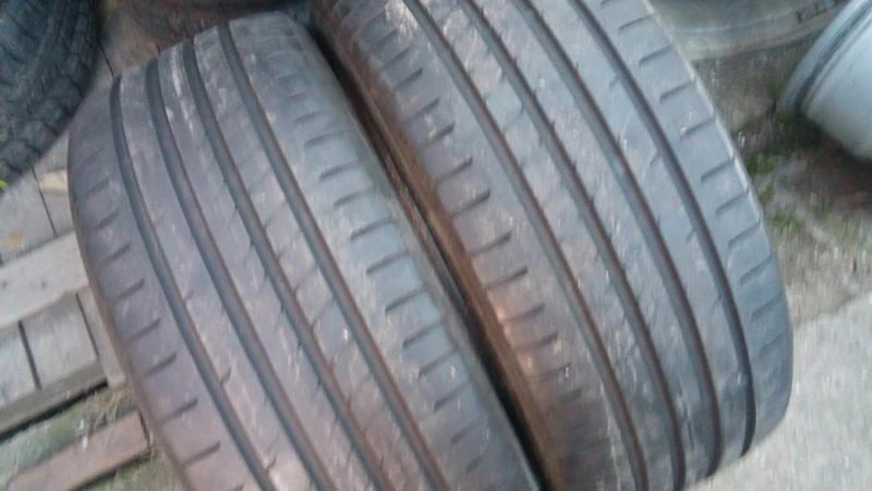 Гуми Летни 225/45R18, снимка 2 - Гуми и джанти - 27552771