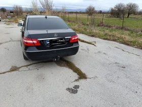 Mercedes-Benz E 220 Лимозина, снимка 6