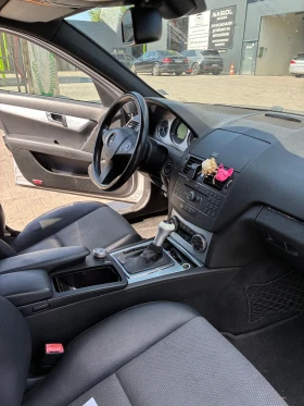 Mercedes-Benz C 320 AMG pack, снимка 10