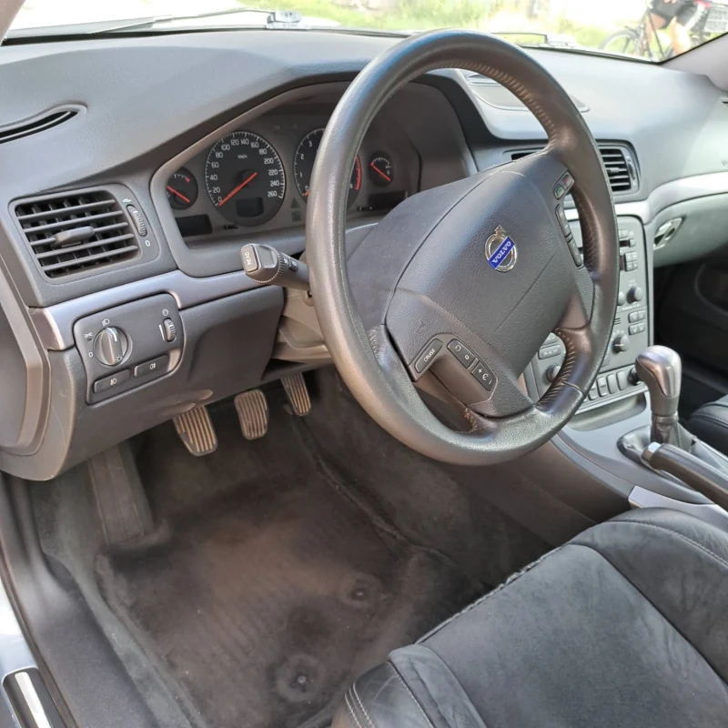 Volvo S80 2.4 , снимка 8 - Автомобили и джипове - 47157825