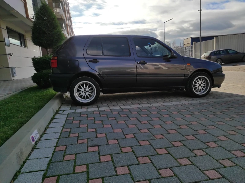 VW Golf 1.4, снимка 4 - Автомобили и джипове - 48495261