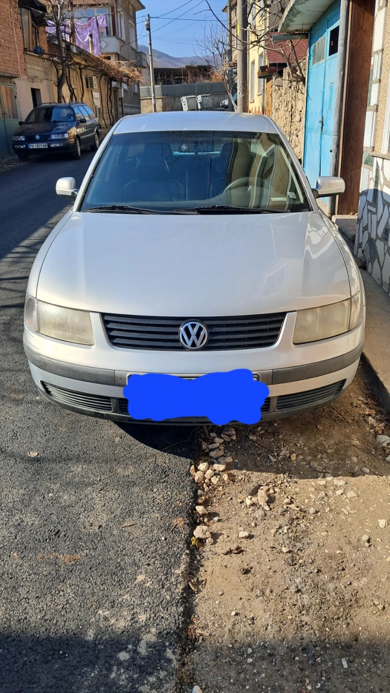 VW Passat, снимка 2 - Автомобили и джипове - 49024198