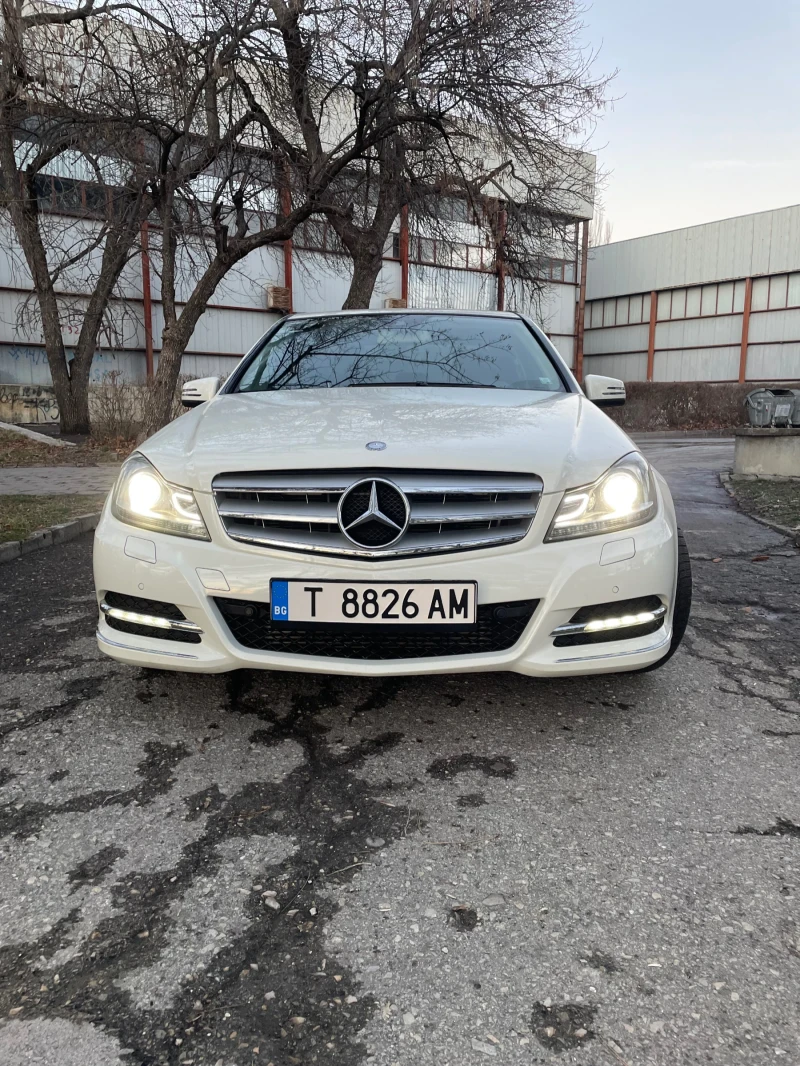 Mercedes-Benz C 180, снимка 3 - Автомобили и джипове - 49394526