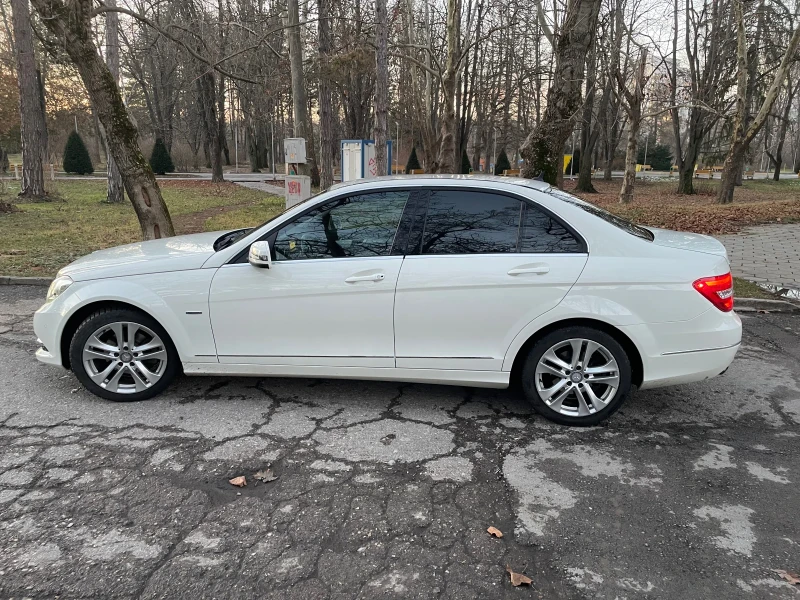 Mercedes-Benz C 180, снимка 4 - Автомобили и джипове - 49394526