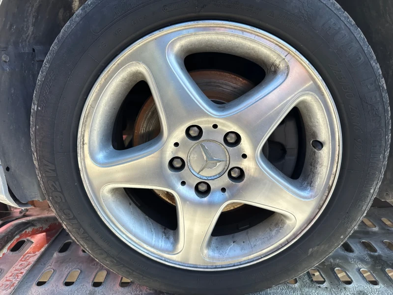 Mercedes-Benz C 270 Cdi, снимка 11 - Автомобили и джипове - 51795868