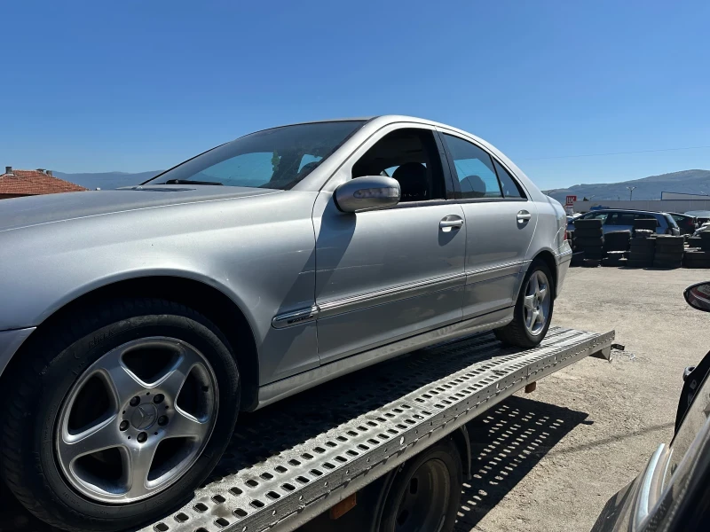 Mercedes-Benz C 270 Cdi, снимка 7 - Автомобили и джипове - 51795868