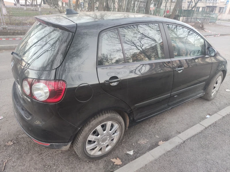 VW Golf Plus 1.6 FSI, снимка 2 - Автомобили и джипове - 52958258