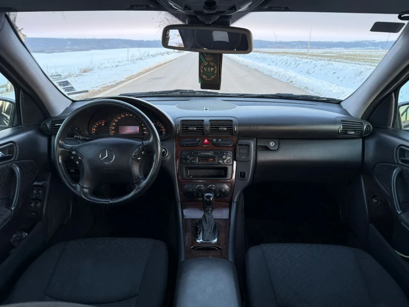 Mercedes-Benz C 220 2.2CDI, снимка 9 - Автомобили и джипове - 53168202