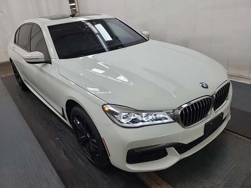 BMW 750 Long xDrive M-Sport * CARFAX * ОПЦИЯ ЗА ФИНАНСИРАН, снимка 2 - Автомобили и джипове - 53238643