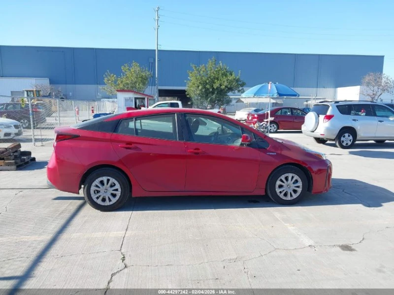 Toyota Prius 1.8l Le, снимка 13 - Автомобили и джипове - 53518119