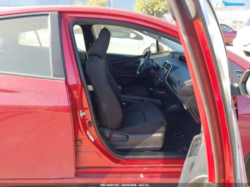 Toyota Prius 1.8l Le, снимка 5 - Автомобили и джипове - 53518119