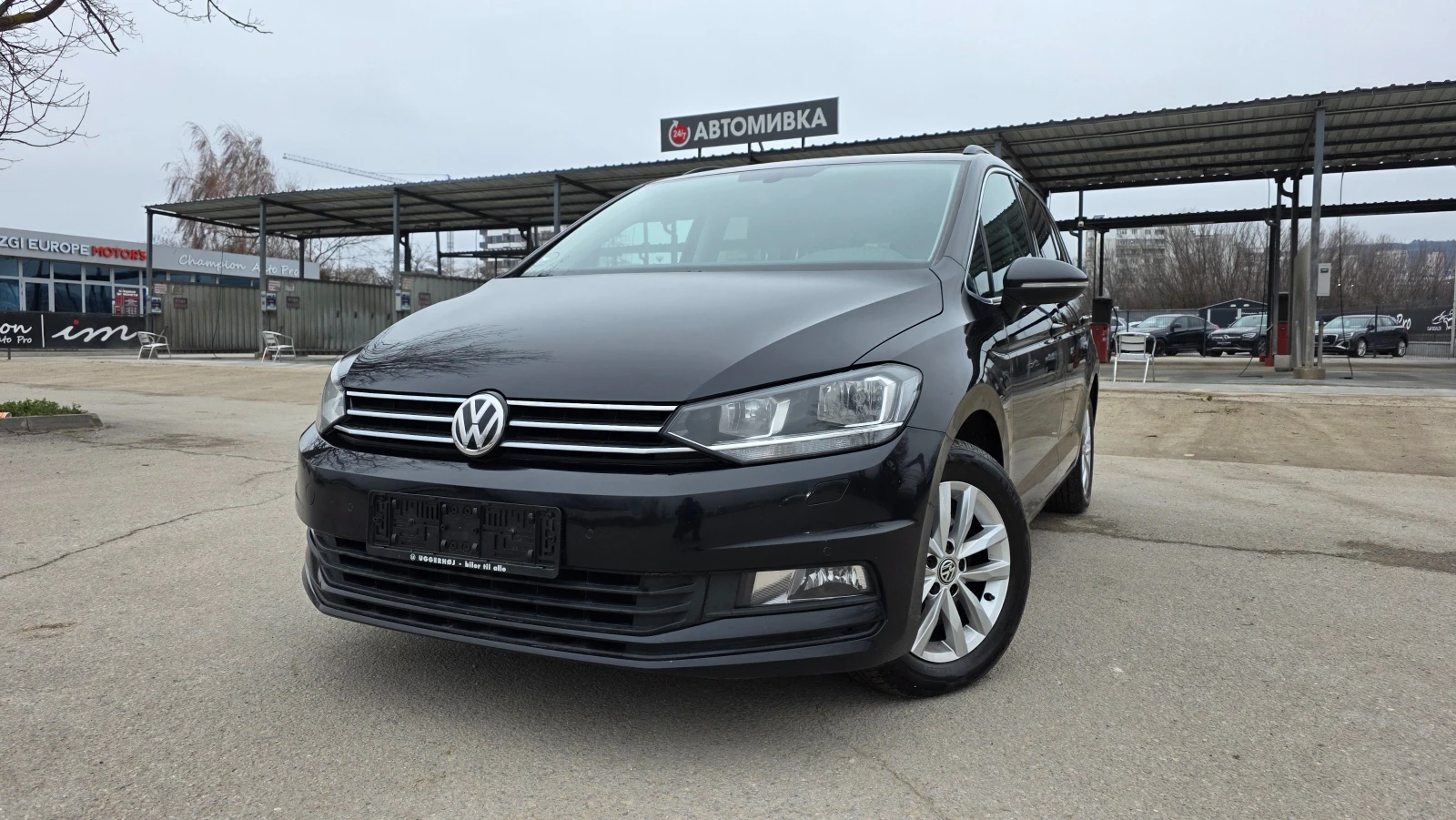 VW Touran KATO ЧИСТО НОВ/1.6d/110hp/7m, снимка 1
