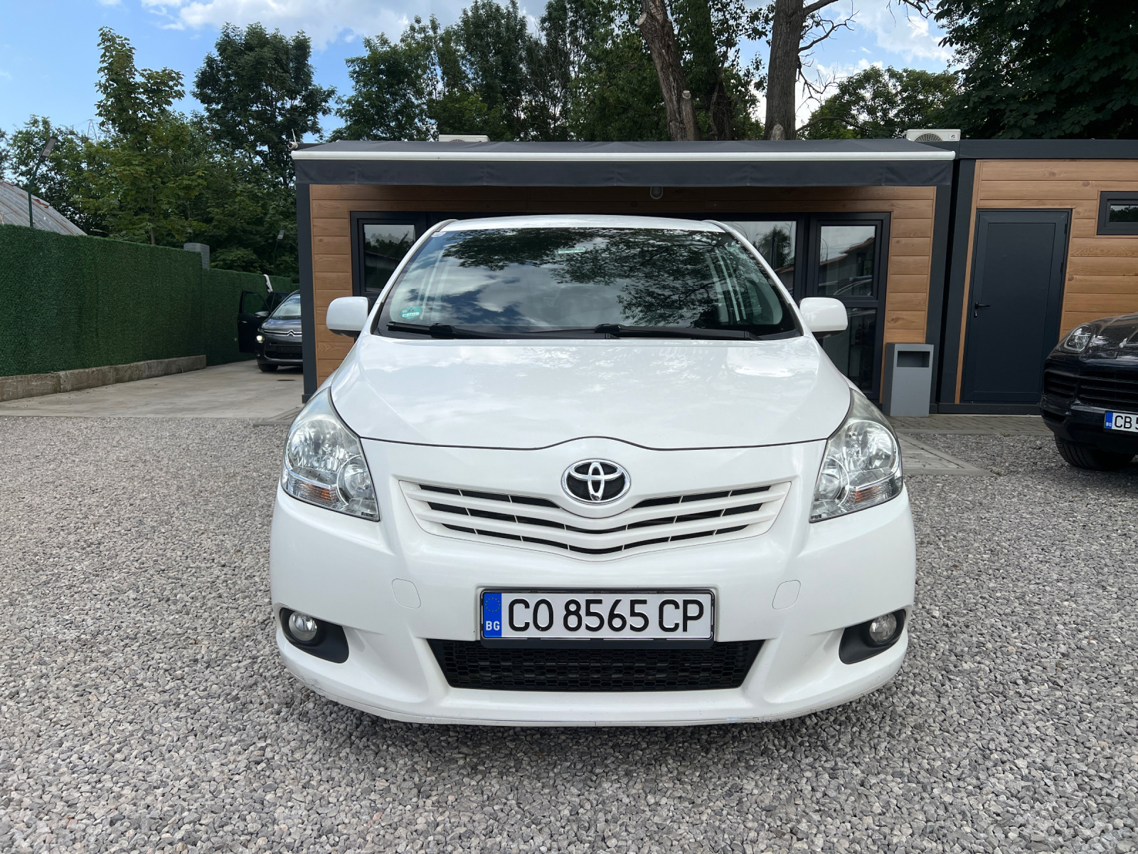 Toyota Verso 2.0d4-d 126hp  - изображение 2