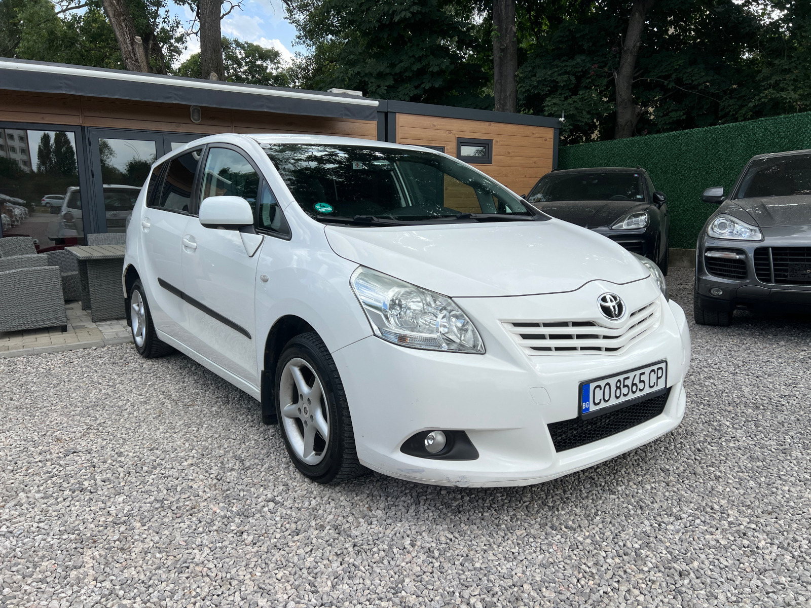 Toyota Verso 2.0d4-d 126hp  - изображение 3