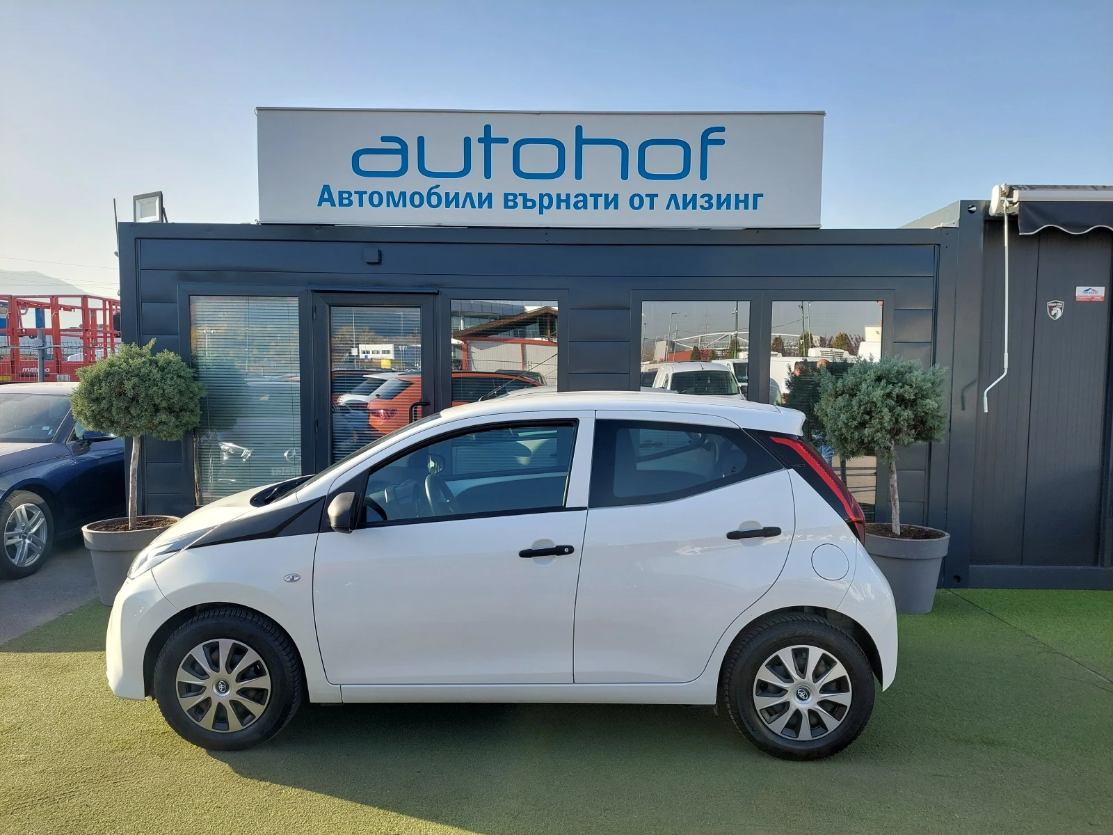 Toyota Aygo 1.0VVT-i/72kc/5MT - изображение 2