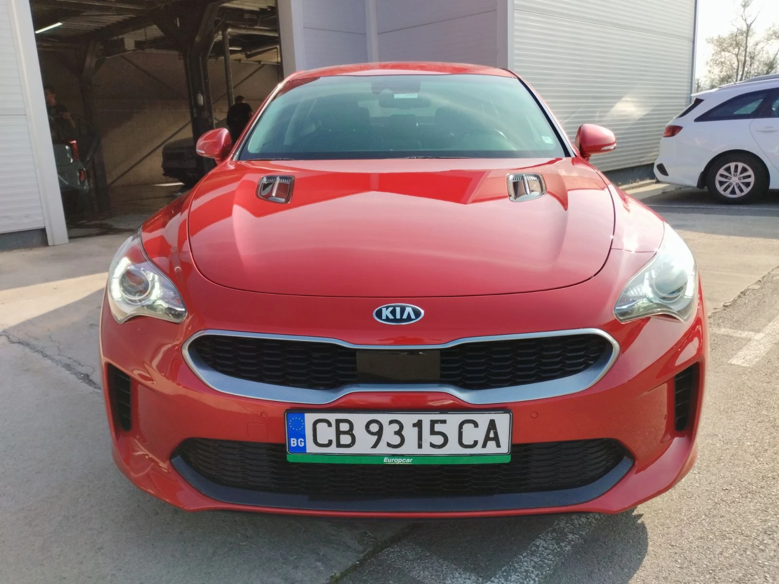 Kia Stinger 2.0 TURBO ГАРАНЦИЯ - изображение 2