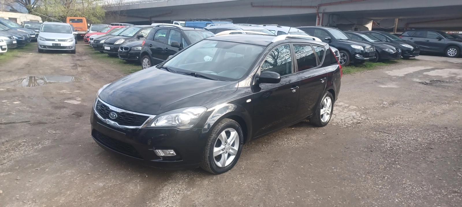 Kia Ceed 1, 4 BENZIN 90 кс. | Mobile.bg — изображение 1