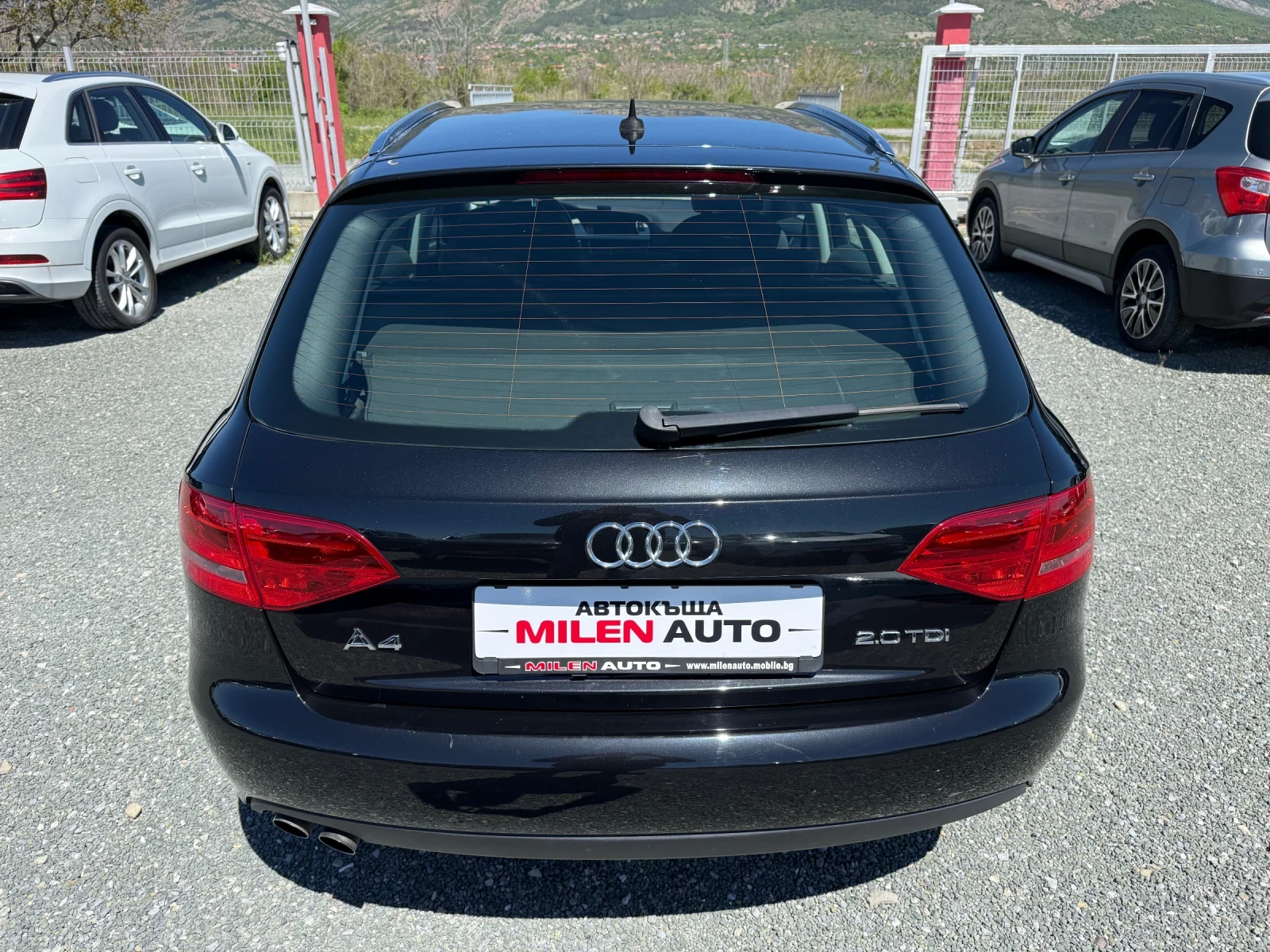 Audi A4 (KATO НОВА) - изображение 6
