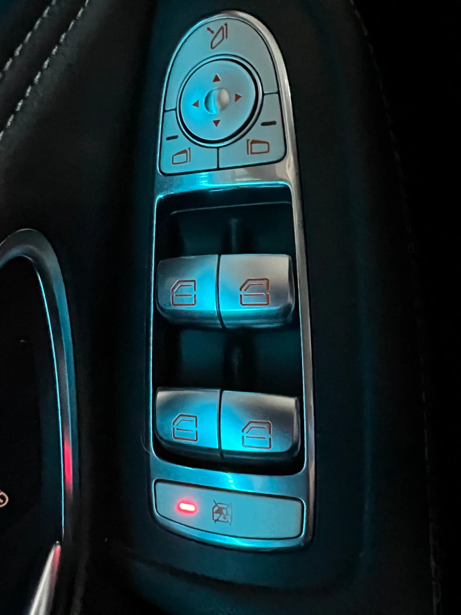 Mercedes-Benz C 220  - изображение 9