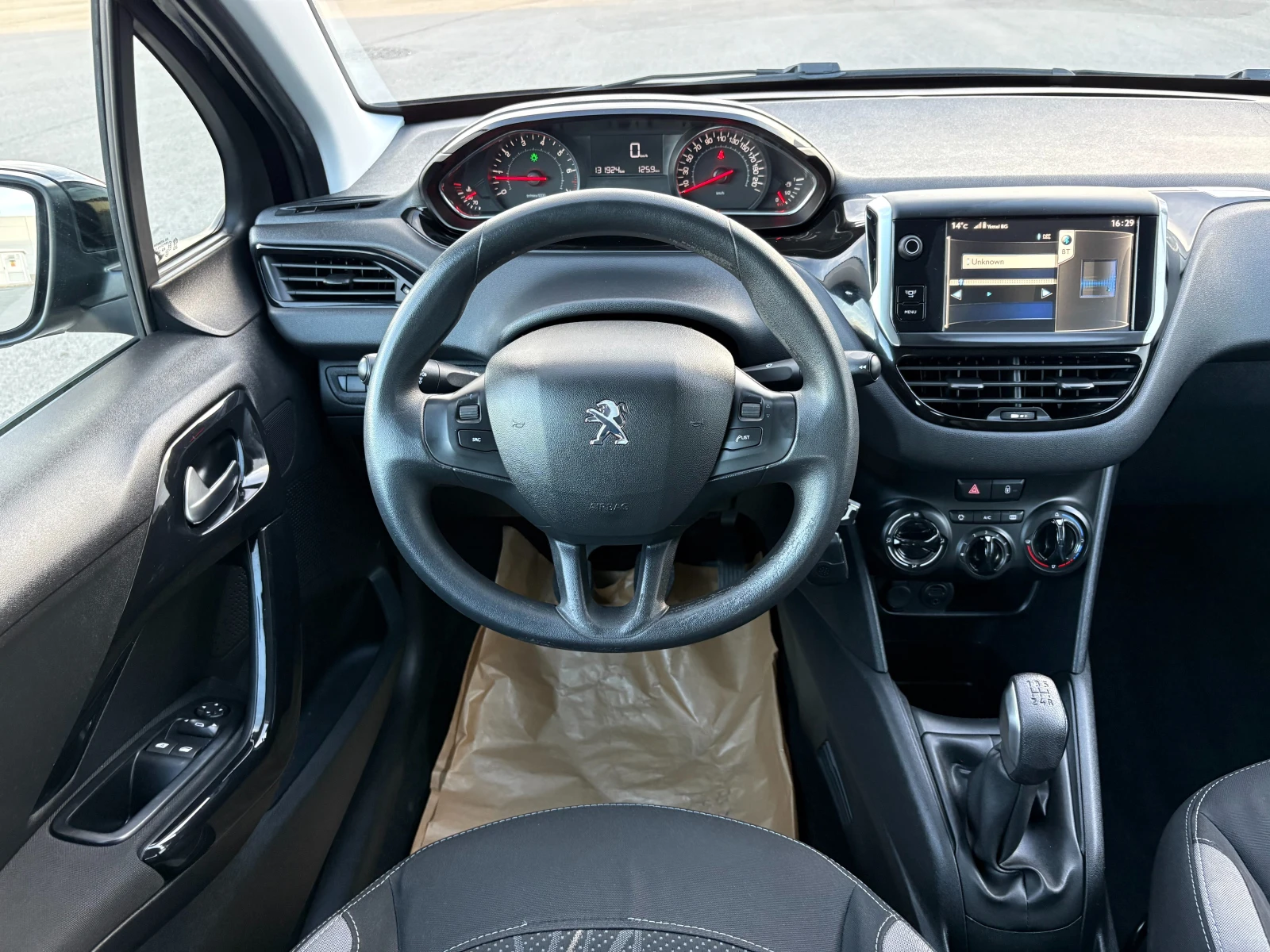 Peugeot 208 1.2 VTi    | Mobile.bg   13