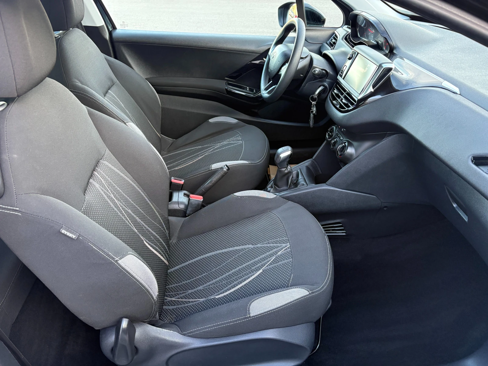 Peugeot 208 1.2 VTi    | Mobile.bg   11