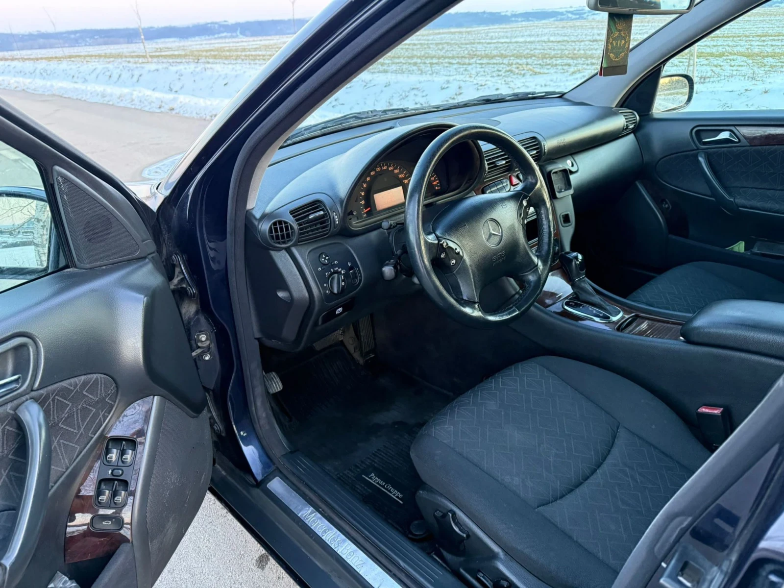 Mercedes-Benz C 220 2.2CDI - изображение 6