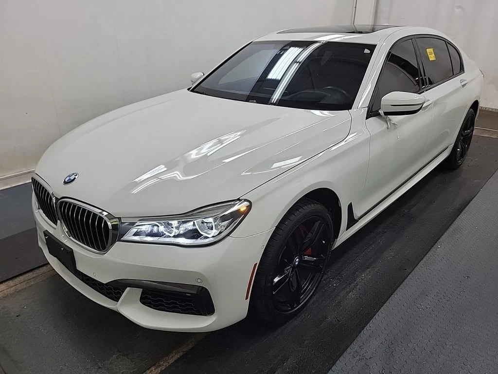 BMW 750 Long xDrive M-Sport * CARFAX * ����� �� ���������� | Mobile.bg � ����������� 1