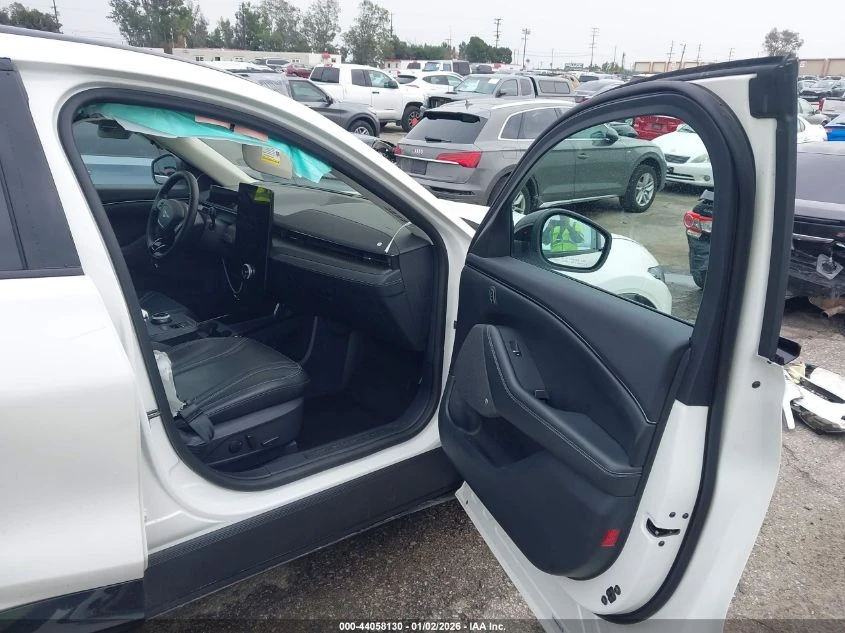 Ford Mustang Mach-E Premium | Mobile.bg � ����������� 5