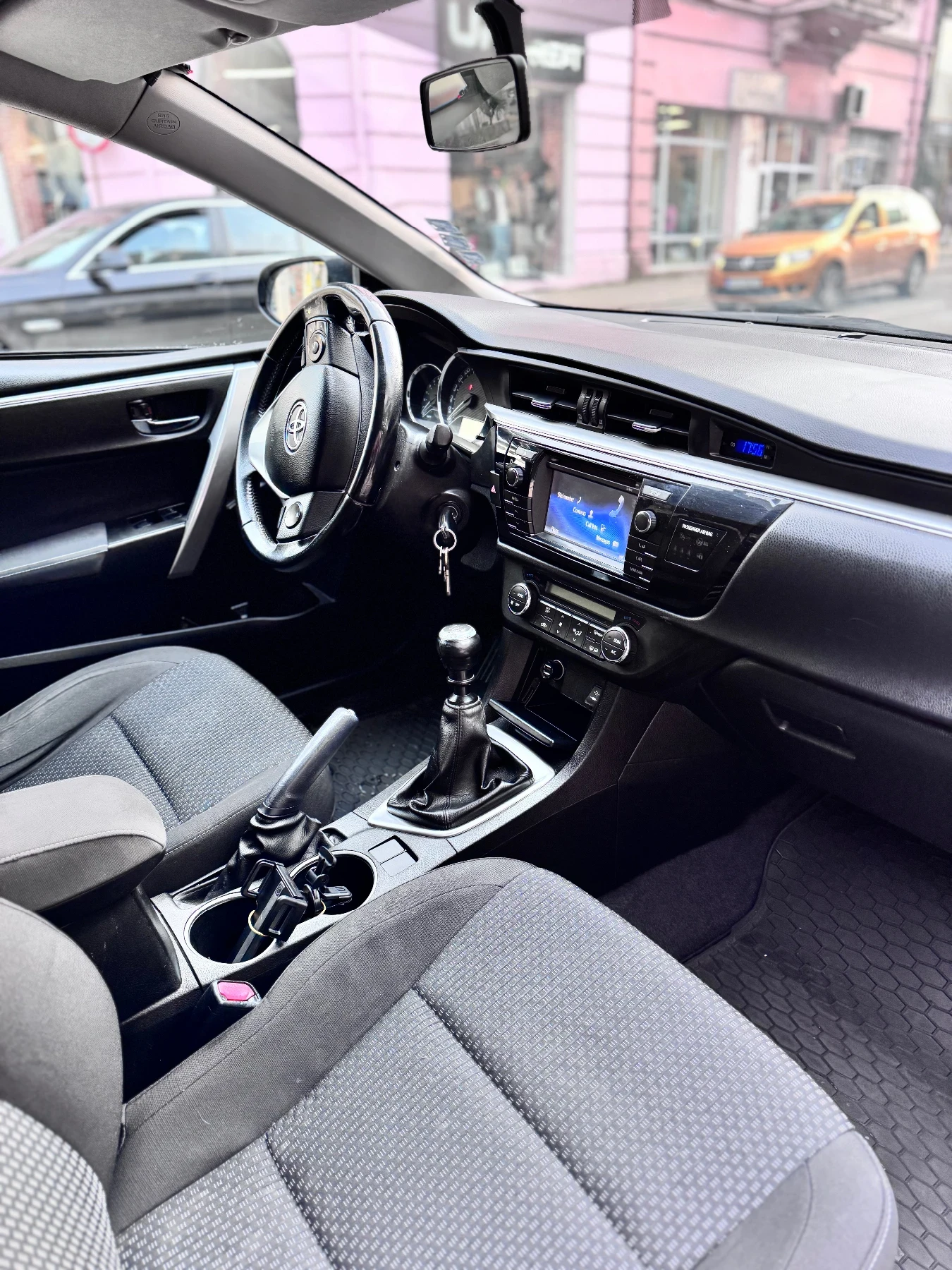 Toyota Corolla 1.6 ГАЗ, снимка 11 - Автомобили и джипове - 53916909