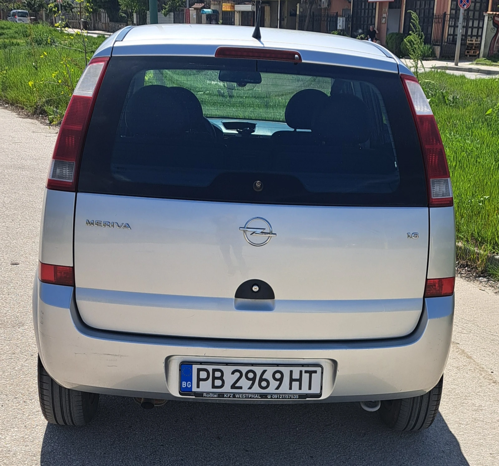 Opel Meriva 1.6 I, снимка 9 - Автомобили и джипове - 54401614