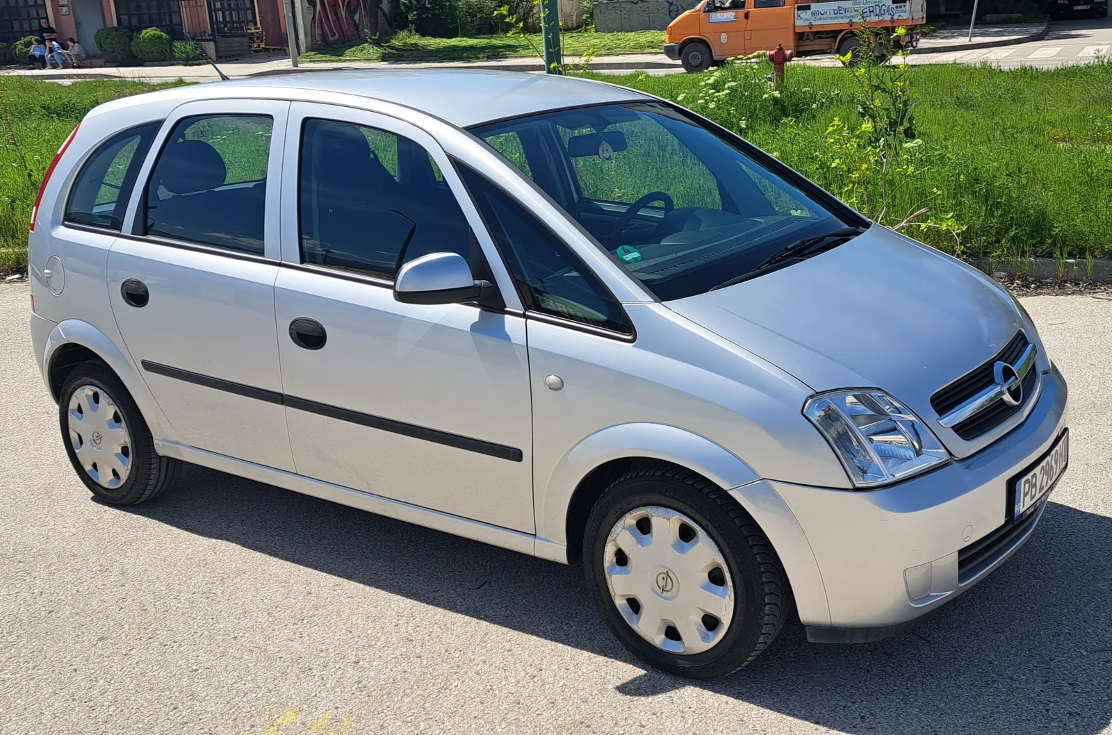 Opel Meriva 1.6 I, снимка 10 - Автомобили и джипове - 54401614