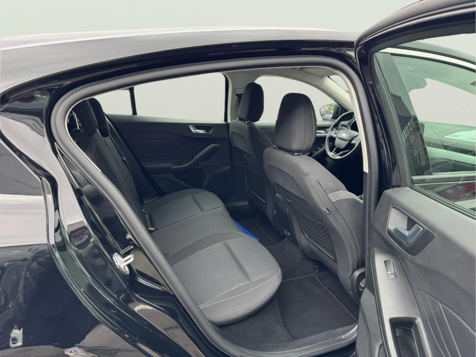 Ford Focus 1.5 EcoBlue | Mobile.bg � ����������� 9
