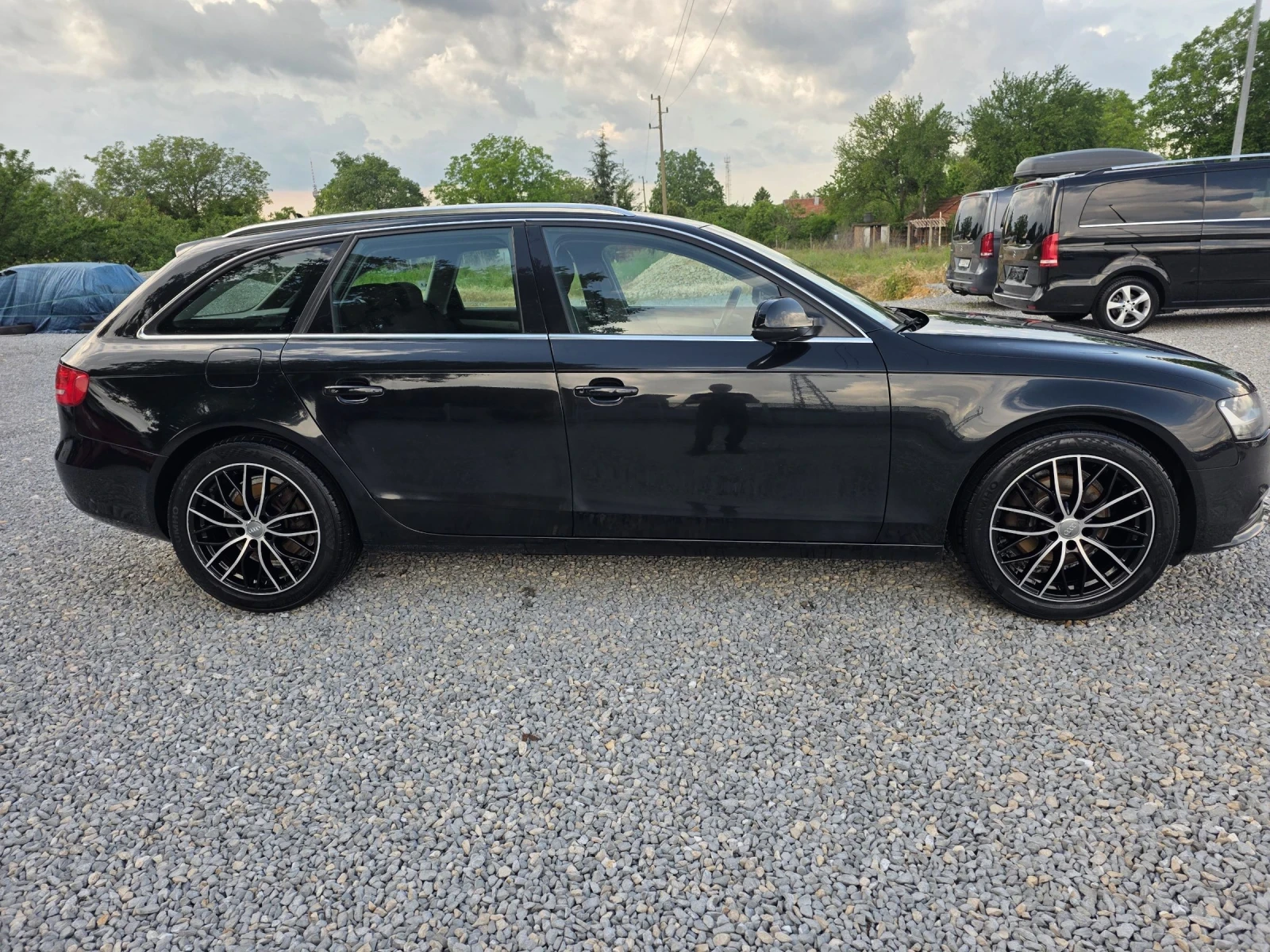 Audi A4 2.0tdi 143k.c AUTOMAT, снимка 4 - Автомобили и джипове - 54653770
