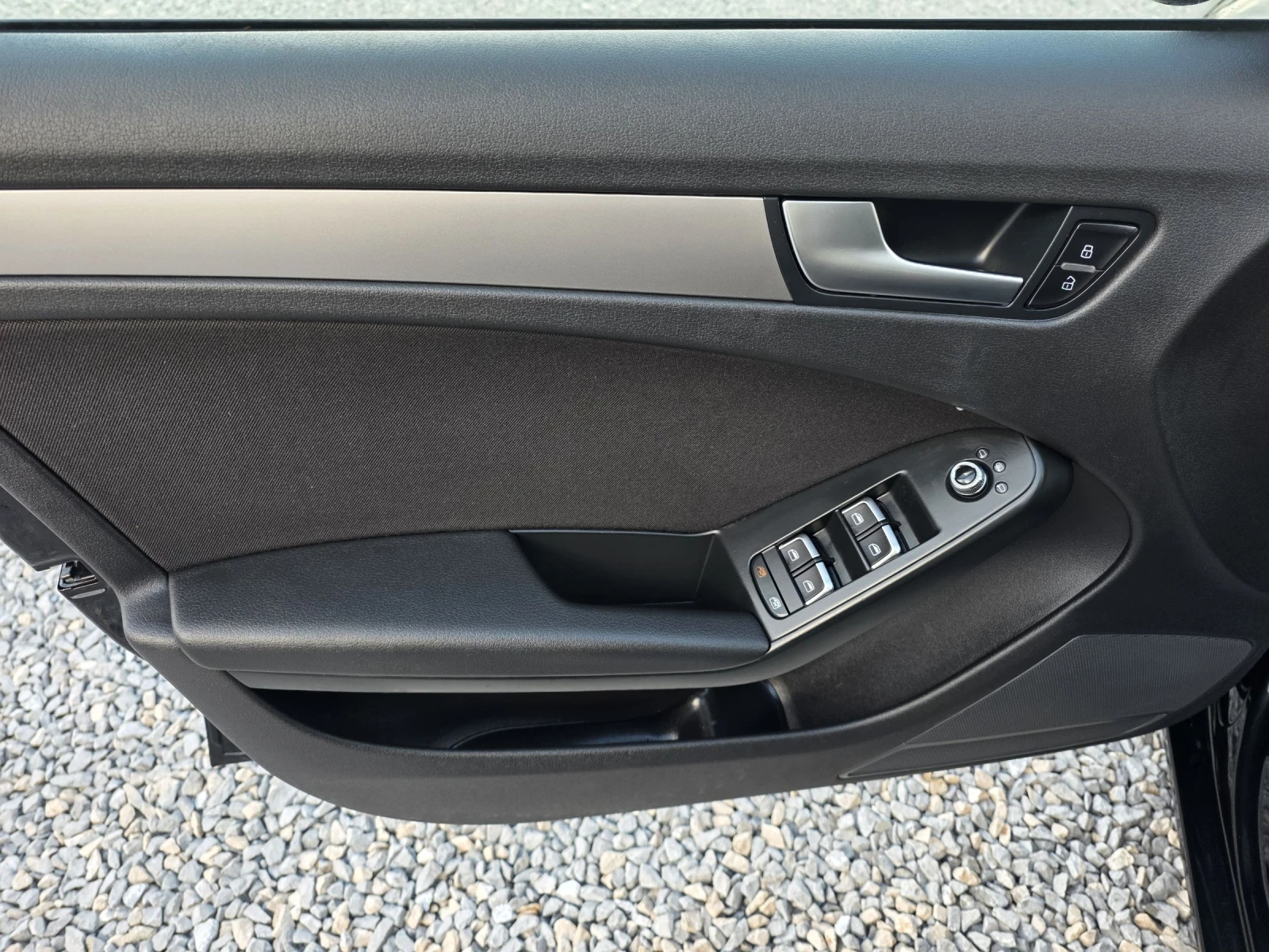 Audi A4 2.0tdi 143k.c AUTOMAT, снимка 7 - Автомобили и джипове - 54653770