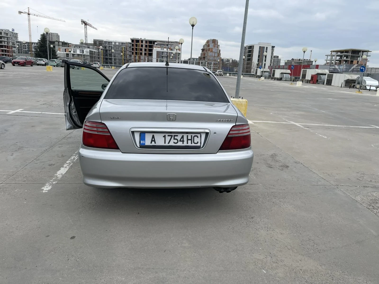 Honda Accord, снимка 4 - Автомобили и джипове - 54709715