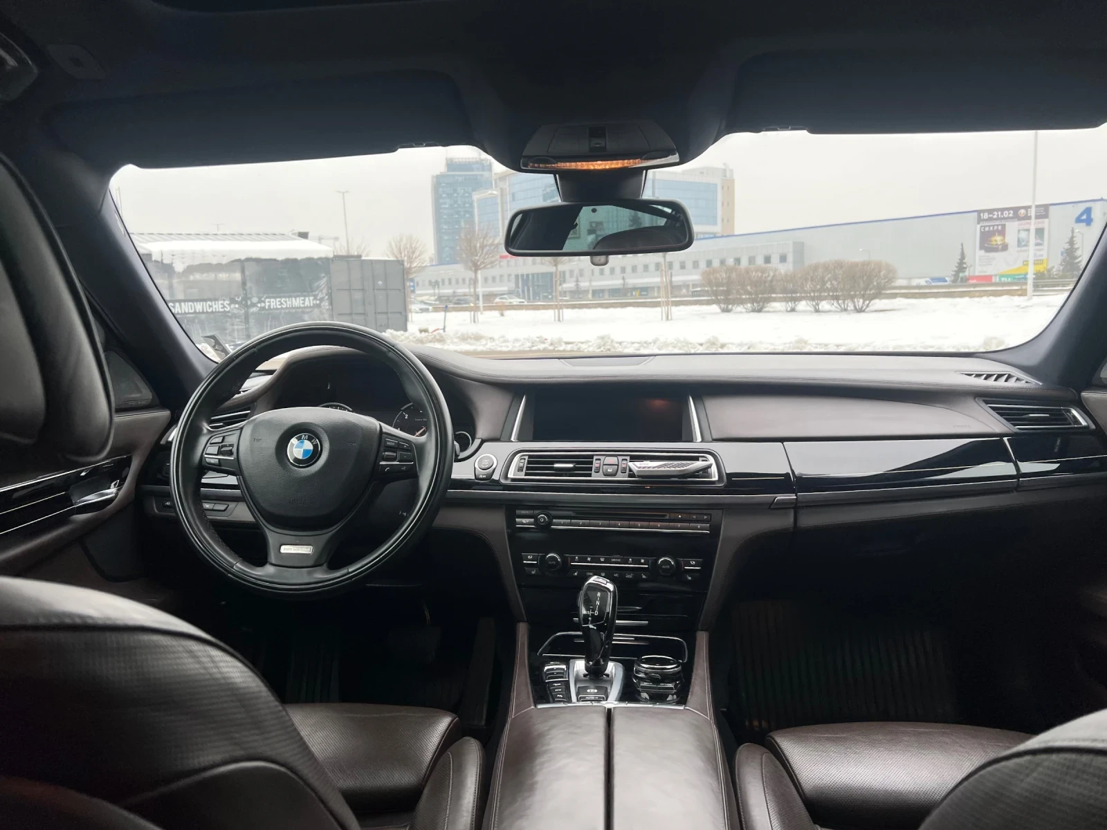 BMW 740, снимка 10 - Автомобили и джипове - 54859372