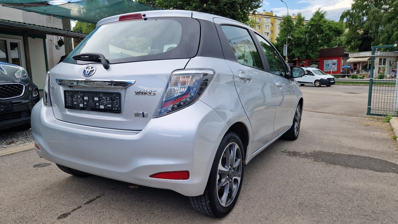 Toyota Yaris 1.5 Hybrid  | Mobile.bg � ����������� 8