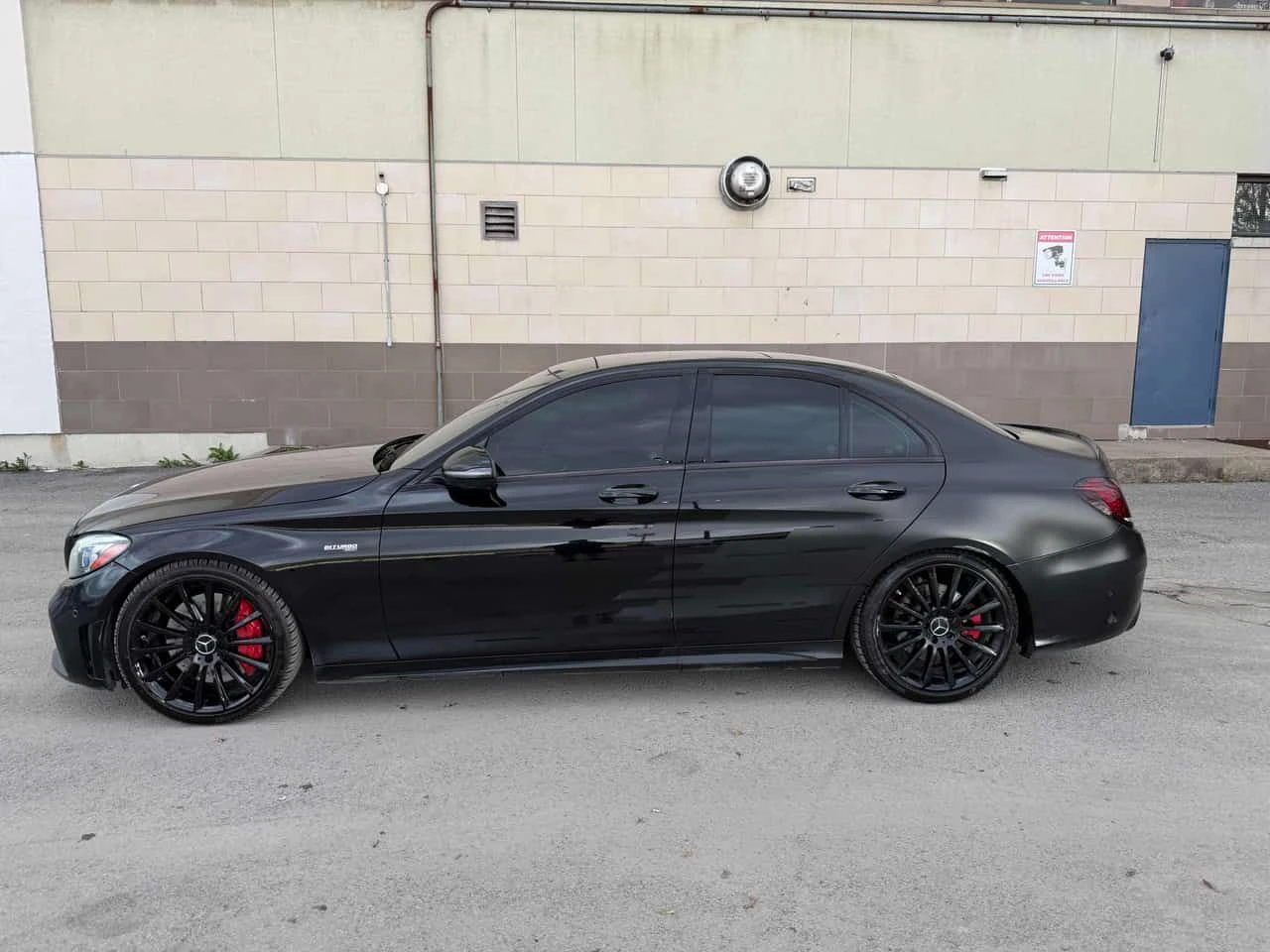 Mercedes-Benz AMG GT C * 43 * CARFAX * ЦЕНА ДО БГ, снимка 3 - Автомобили и джипове - 55094883