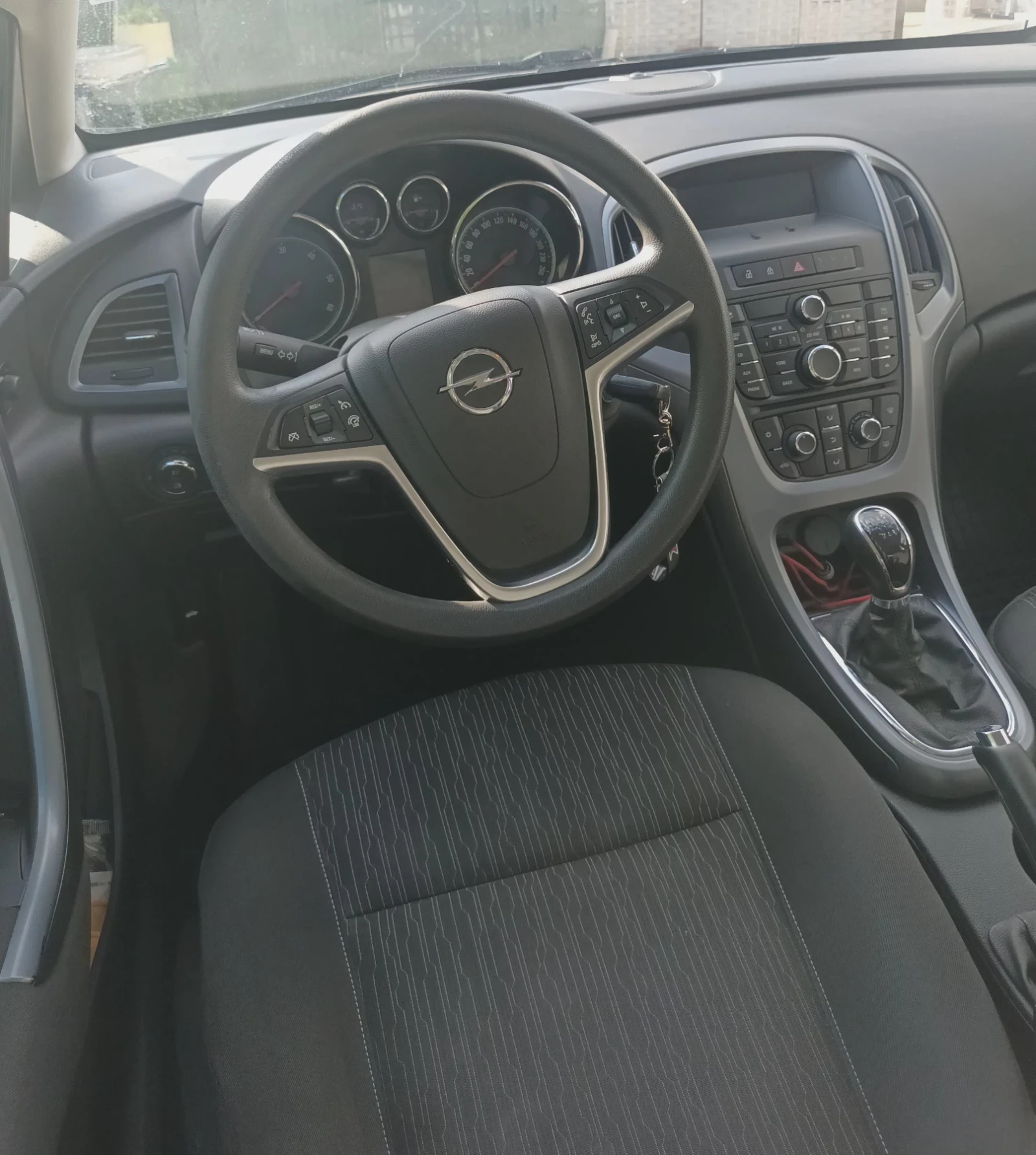 Opel Astra Opel Astra 1.7 CDTI 6ck 110kc Sport S Tourer , снимка 11 - Автомобили и джипове - 56062809