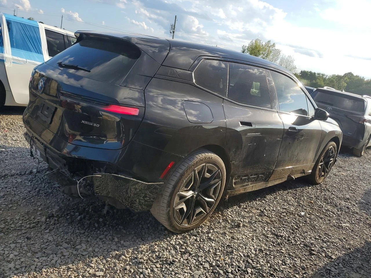 BMW iX xDrive50, снимка 3 - Автомобили и джипове - 56070594