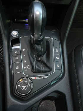 VW Tiguan R-line/360* /Pano/Matrix/FULL - 21000 € / 41072.43 лв. - 42910826 9