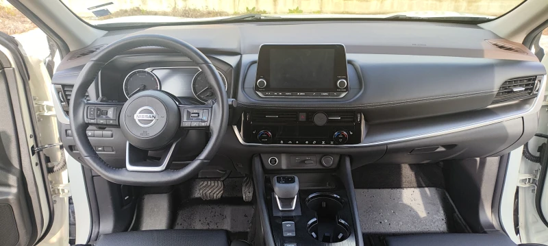 Nissan Rogue, снимка 9 - Автомобили и джипове - 52354114