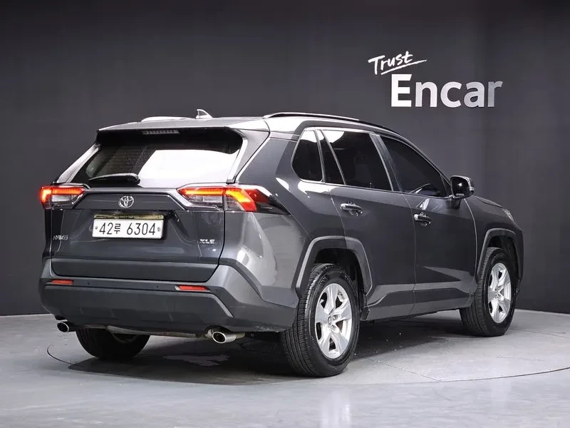 Toyota Rav4 2.5 2WD, снимка 2 - Автомобили и джипове - 55279675