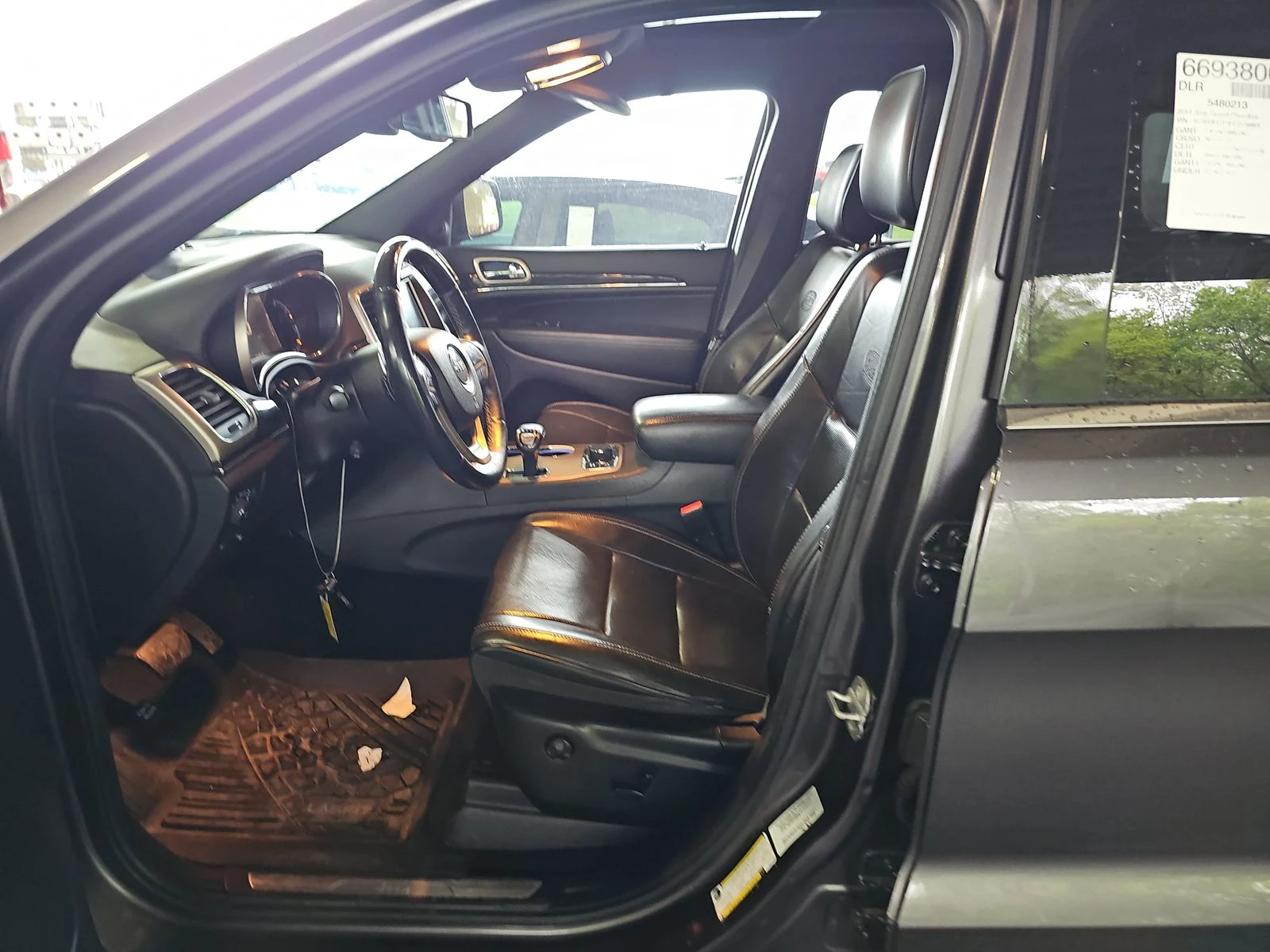 Jeep Grand cherokee OVERLAND 5.7 HEMI* Обдух* 8ZF* М.Точка* LED* Пано  - изображение 8