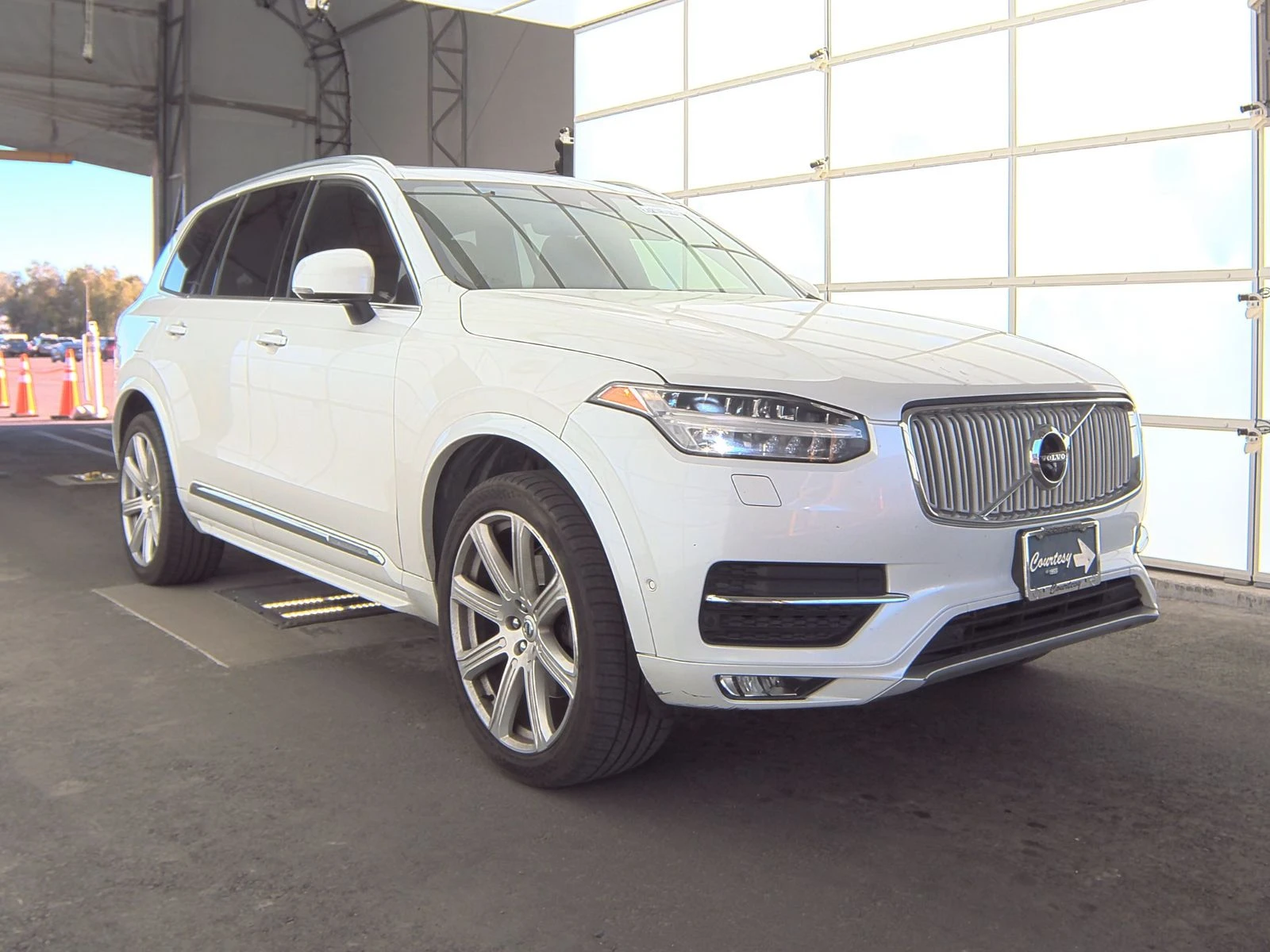 Volvo Xc90 T6 Inscription* Bowers* Distronic* Обудх* 360*  - изображение 2