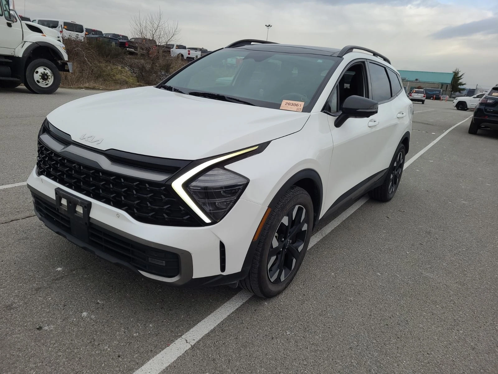 Kia Sportage  X LINE LIMITE /CARFAX /4х4/Панорама/Обдух/Подгрев - изображение 2